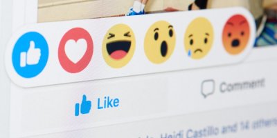 Tlačítko Like a další reakce na Facebooku