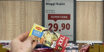 Slepičí bujon v obchodě