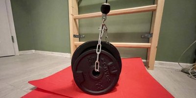 Posilovací pomůcky doma