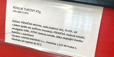 Cedulka s produktovými informacemi tukového rohlíku