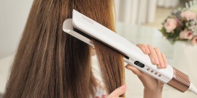 Praktickým, ale zároveň osobním dárkem může být i něco, co partnerce usnadní každodenní ranní přípravu.