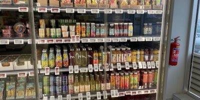 Nápoje v chladicím boxu 