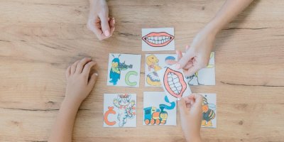 Pomůcky na logopedii