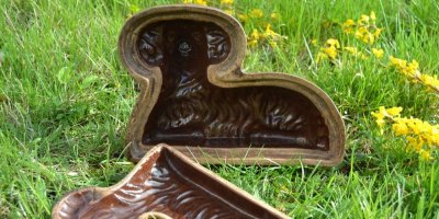 Forma na beránka na trávě