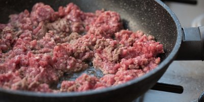 Mleté maso na pánvi