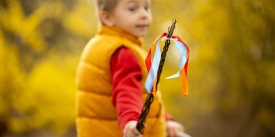 Chlapec s pomlázkou