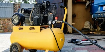 Kompresor s tlakovou nádobou