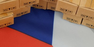 Kartonové krabice na české vlajce