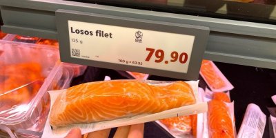 Filet lososa v supermarketu
