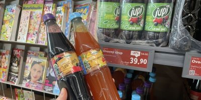 Ovocné sirupy v supermarketu