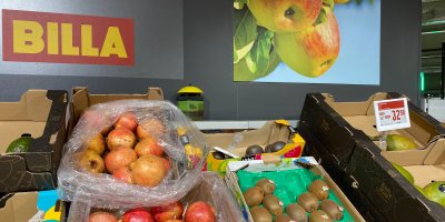 Ovoce v supermarketu Billa