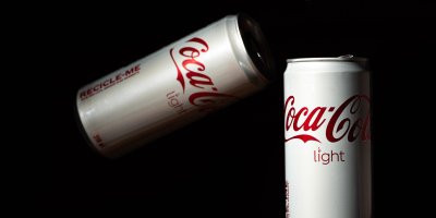 Coca-Cola light v plechovkách