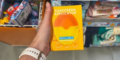 Aplikátor na opalovací krém