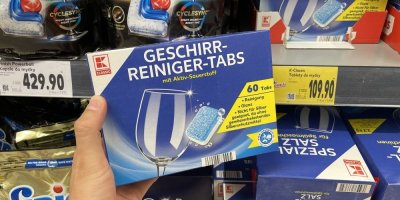 Mycí tablety v supermarketu
