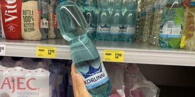 Neperlivá voda v supermarketu