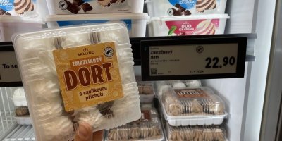 Zmrzlinový dort v supermarketu