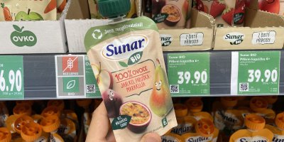Ovocná kapsička v supermarketu