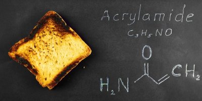 Spálený toast a chemická značka akrylamidu