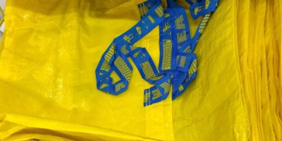 Žluté nákupní tašky IKEA