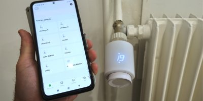 Telefon s aplikací na chytrou termohlavici