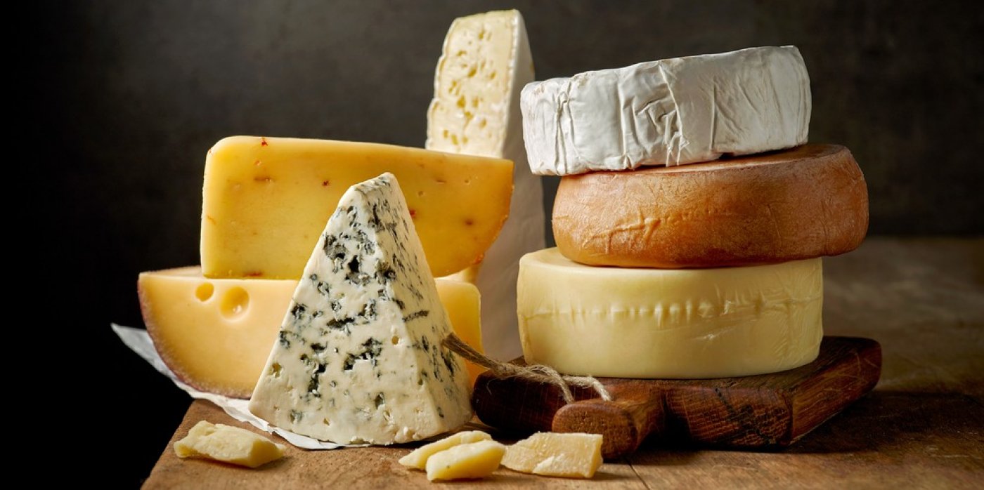 Co se zbytky sýra?