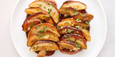 Užijte si hříbky i jiné houby na úžasně vysmažených topinkách. Na tento recept vám stačí 10 minut