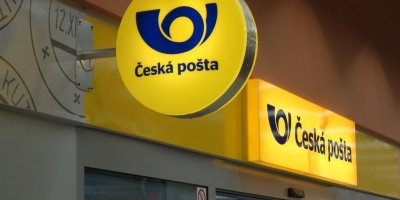 Logo a neon České pošty