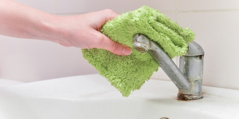 Zatočte se rzí! Než vyrazíte pro chemikálie, zkuste odstraňovače „nakoupit“ doma v kuchyni
