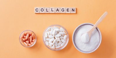 Kolagen v prášku, pilulkách a pevných tabletách, nápis collagen