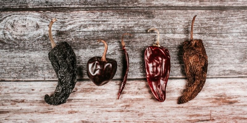 Chilli papričky Chipotle chutnají naprosto jedinečně. Doma si je ale nikdy nevypěstujete