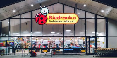 Vstup do polského supermarketu Biedronka