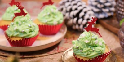 Videorecept na vánoční muffiny s vanilkovým krémem