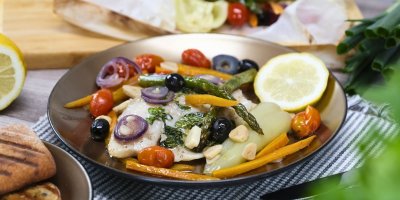 Videorecept: Šťavnatá a křehká treska pečená v papilotě