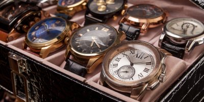 Box s luxusními hodinkami