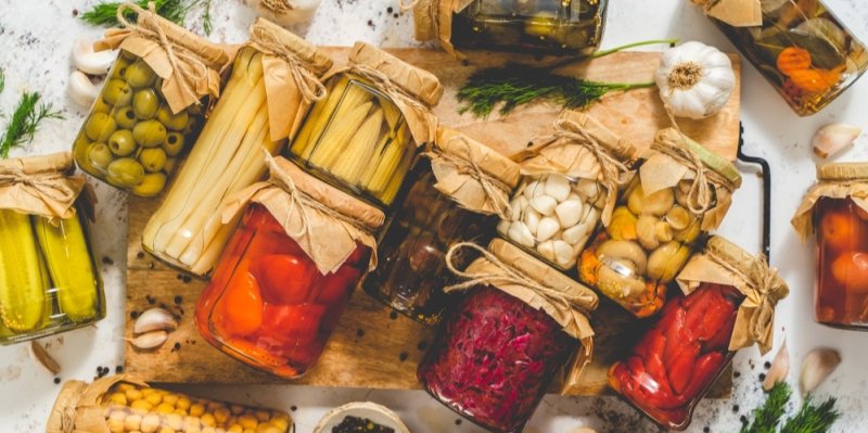V zimě jako když najde! Kromě okurek si naložte i řepu, cibulku a mrkev. Zůstanou křupavé a plné vitamínů
