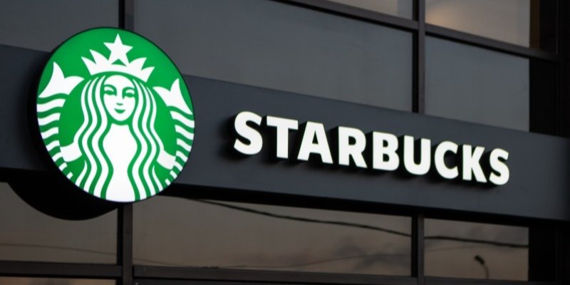 Starbucks chce až do roku 2030 otevírat 8 obchodů denně