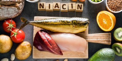 Potraviny, obsahující niacin: Rajčata, ovoce, ryby, maso, vnitřnosti