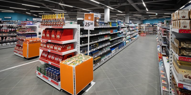 Řetězec, kde průměrná cena produktu nepřesahuje padesát korun, otevírá další prodejnu v Česku