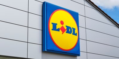 Logo Lidl na fasádě prodejny