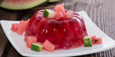 Zažeňte letní horko s osvěžujícím melounovým želé, které milují děti i dospělí