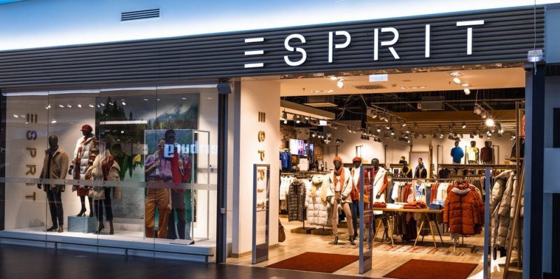 Značka Esprit bankrotuje. Ani český e-shop už nepřijímá objednávky, prodejny se změní
