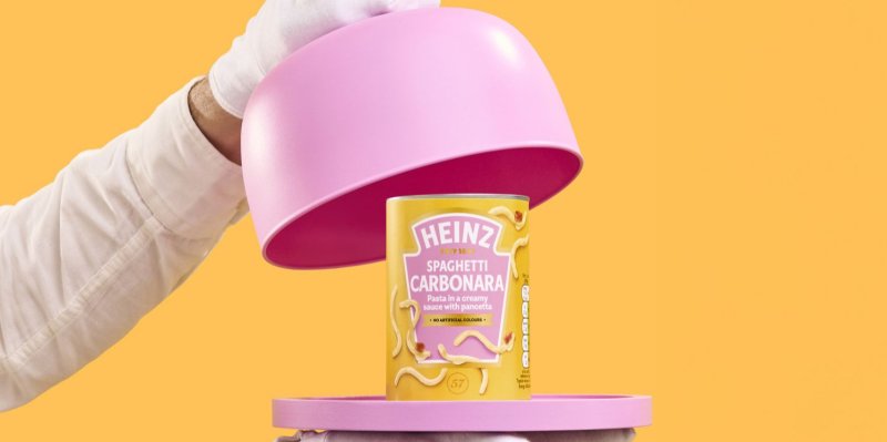 Italští šéfkuchaři jsou znechucení. Heinz představil hotové špagety carbonara v plechovce