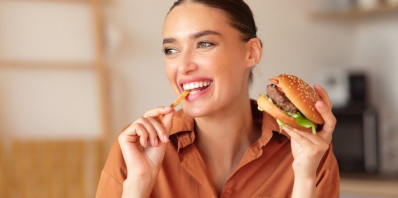 Honí vás chutě na slané? Výživová poradkyně odhalila, co za ně může a triky, jak jim odolat