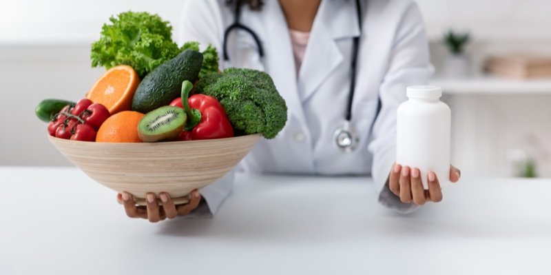 Vitamín A potřebujeme pro zdravé oči i pleť. Na doplňky stravy ale pozor, radši jezte mrkve, dýně nebo rybí tuk