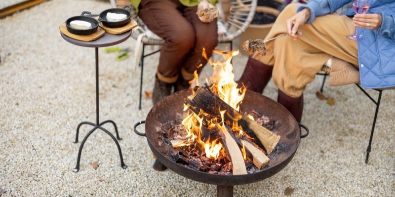 Užijte si opékačku bez práce! Trendy přenosná ohniště pořídíte od pár stovek a umí nahradit i gril