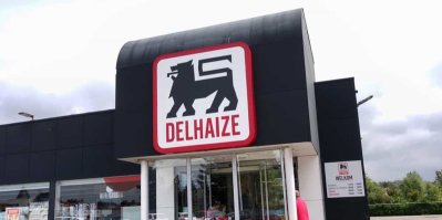 Obchod Delhaize zvenku