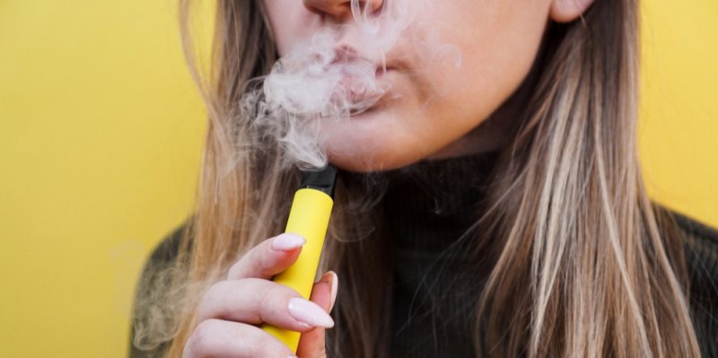 Pozor na nebezpečné e-cigarety: Hygiena varuje před nevyhovujícími výrobky