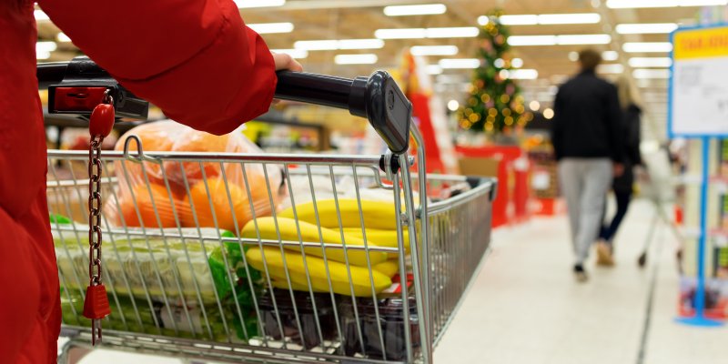 Vánoční otevírací doba v obchodech 2024: Jak budou mít otevřeno na Štědrý den a mezi svátky?