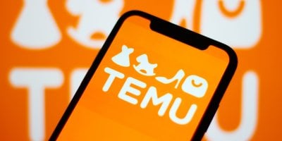 Telefon s aplikací TEMU