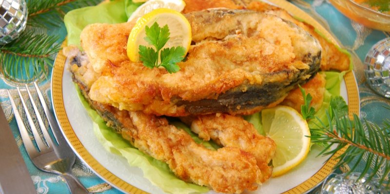 Recept na smaženého kapra v pivním těstíčku. Vyměňte tradiční trojobal za něco originálního